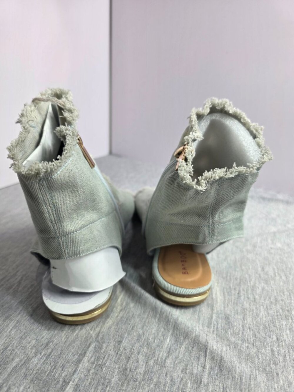 Bamboo Womens Denim Distressed Open Toe Sandal / Booties Size 8.5 NWOT Zip Up - Picture 4 of 7